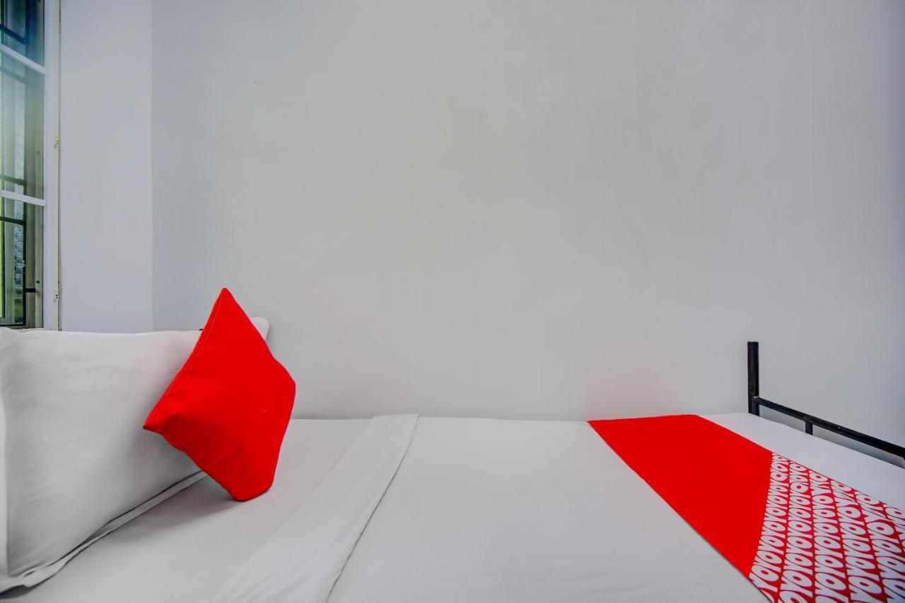 Oyo 81673 D Anchorage Inn 퐁디셰리 외부 사진